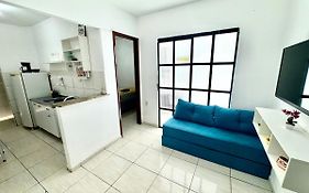 Lindo APT 05 em bairro central de Petrolina em prédio familiar